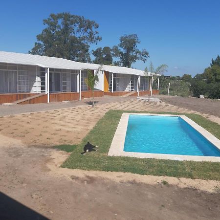 Hotel Terrazas Del Rio Negro Centenario Екстериор снимка