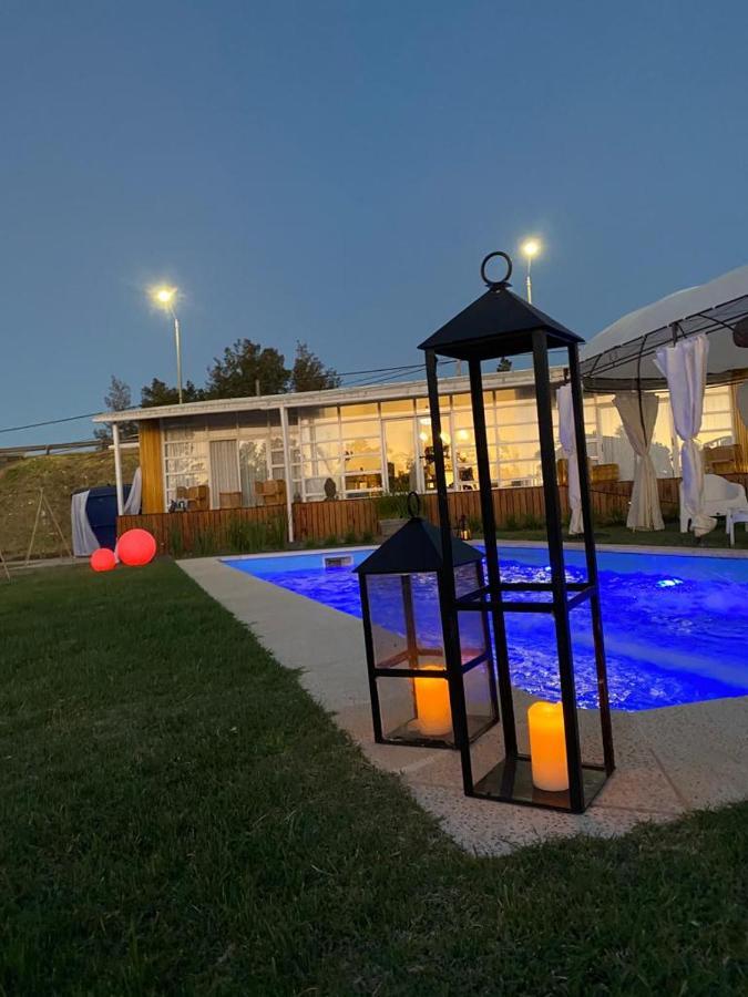Hotel Terrazas Del Rio Negro Centenario Екстериор снимка